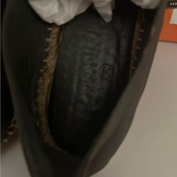 Chanel Espadrilles, Sz 38, fit like 37 - Picture 8 of 12